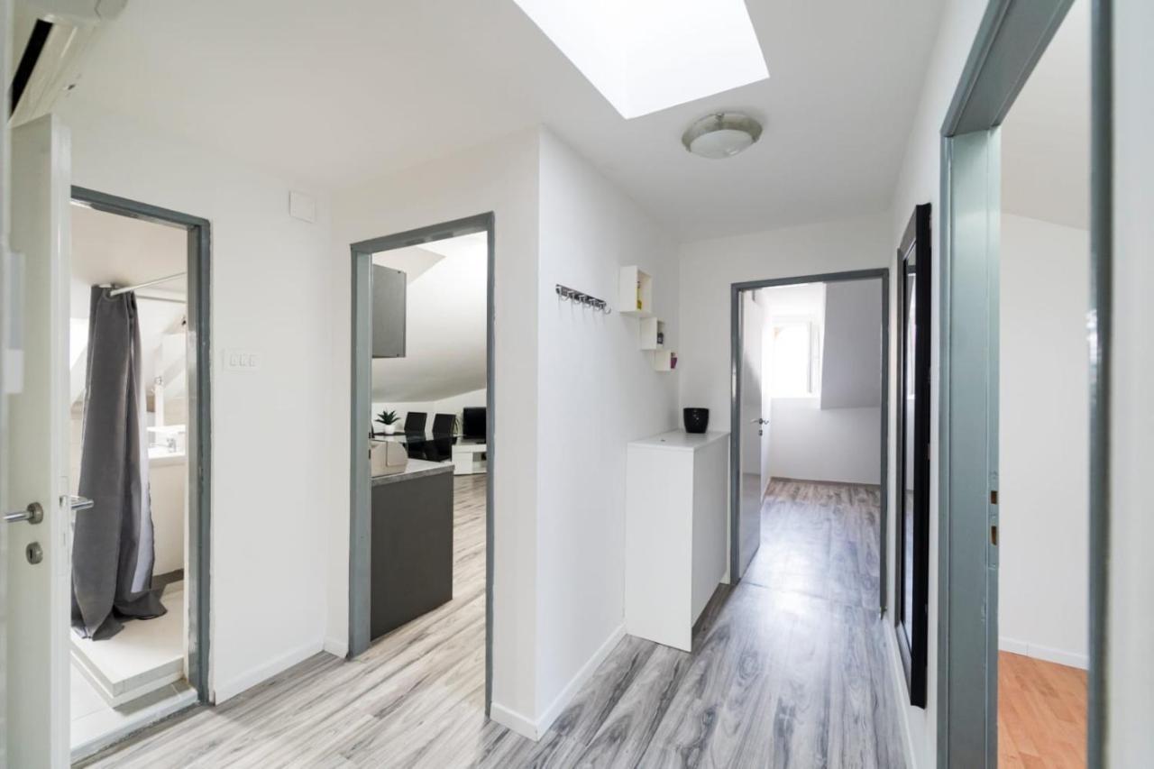 City Center Mayess Aparment Задар Экстерьер фото