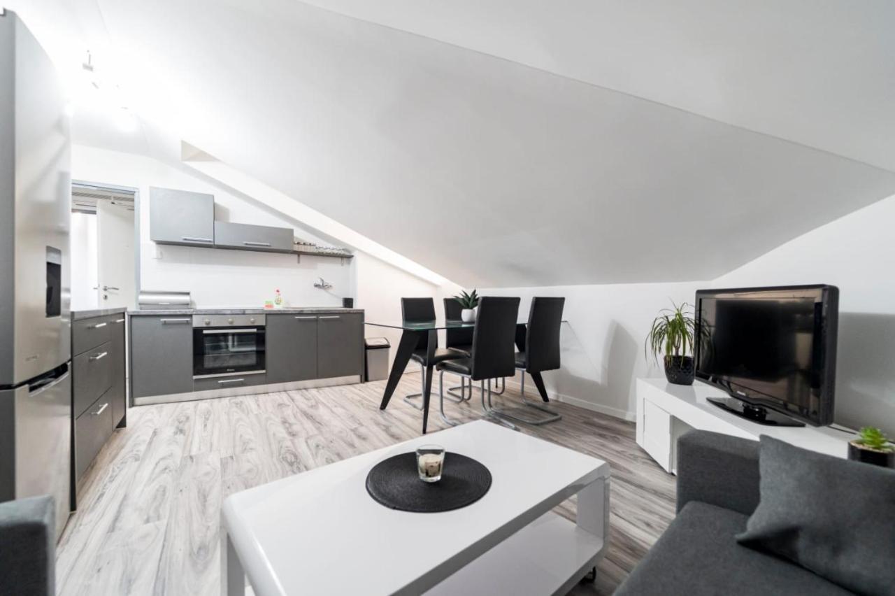 City Center Mayess Aparment Задар Экстерьер фото